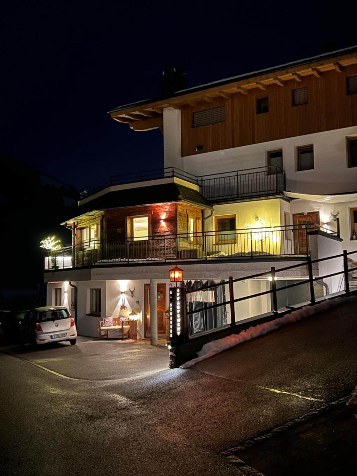 Luxus Ferienwohnung Almhütte Brixen im Thale Exterior foto